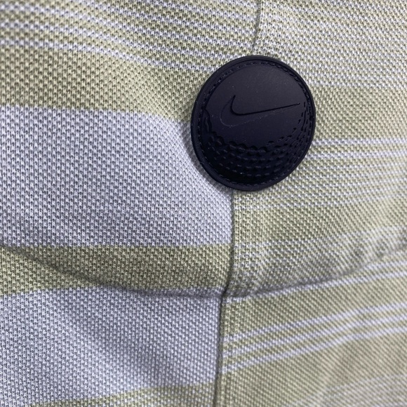 NIKE Golf Polo DRI FIT SHIRT STRIPED Green  MEDIUM Black Nike Button On Back - Picture 7 of 7
